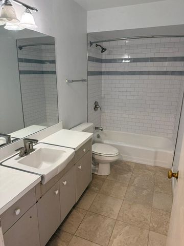 1205 Chanticleer Lane, Hinsdale, IL 60521