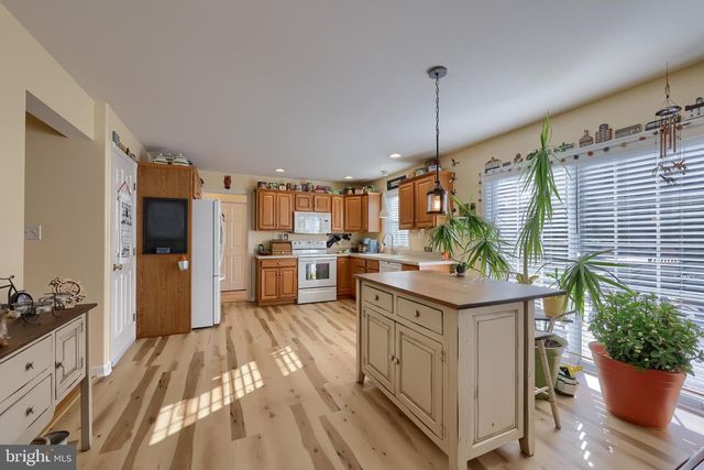 575 RED RUN RD, East Earl, PA 17519