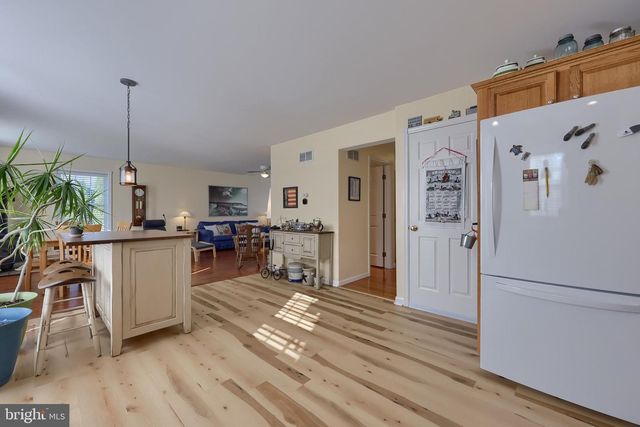 575 RED RUN RD, East Earl, PA 17519