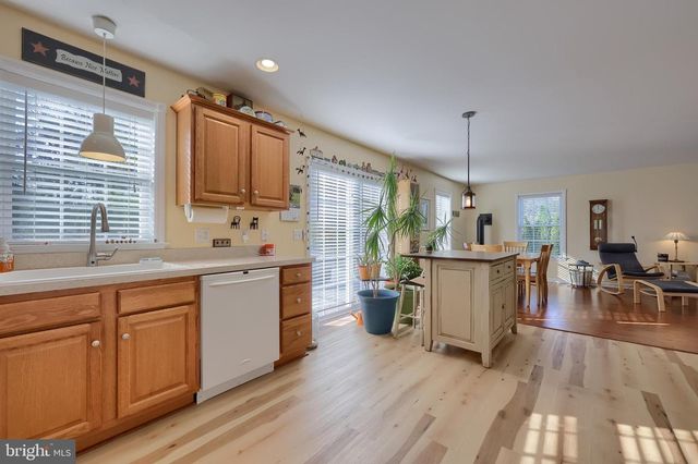 575 RED RUN RD, East Earl, PA 17519