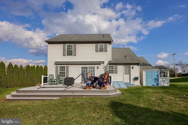 575 RED RUN RD, East Earl, PA 17519