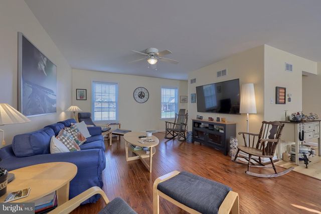 575 RED RUN RD, East Earl, PA 17519