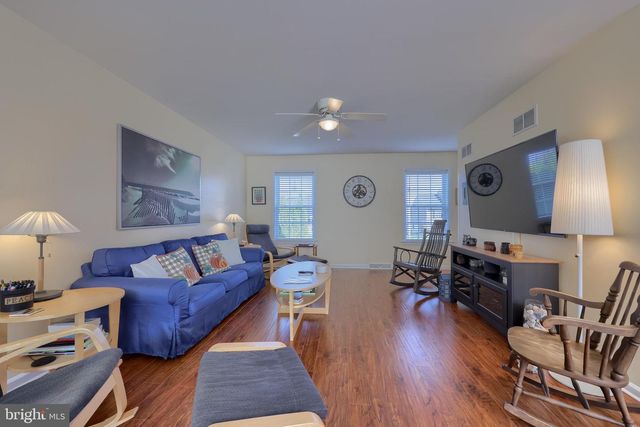 575 RED RUN RD, East Earl, PA 17519