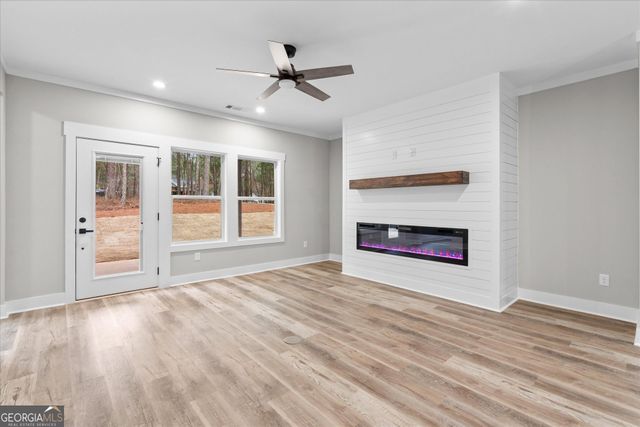 9129 Lakeview Parkway, Villa Rica, GA 30180