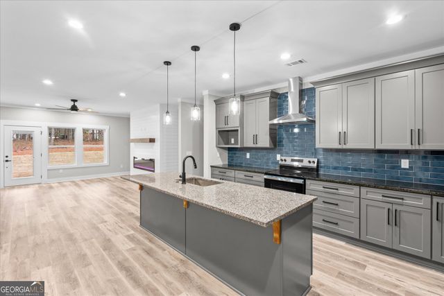 9129 Lakeview Parkway, Villa Rica, GA 30180