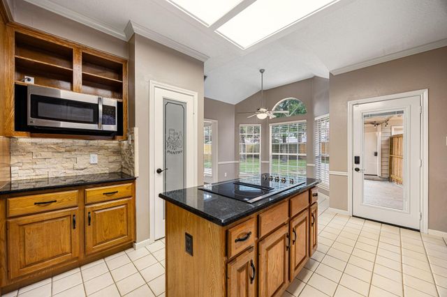 3614 Valley Chase Drive, Kingwood, TX 77345