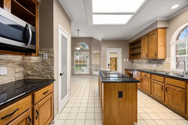 3614 Valley Chase Drive, Kingwood, TX 77345