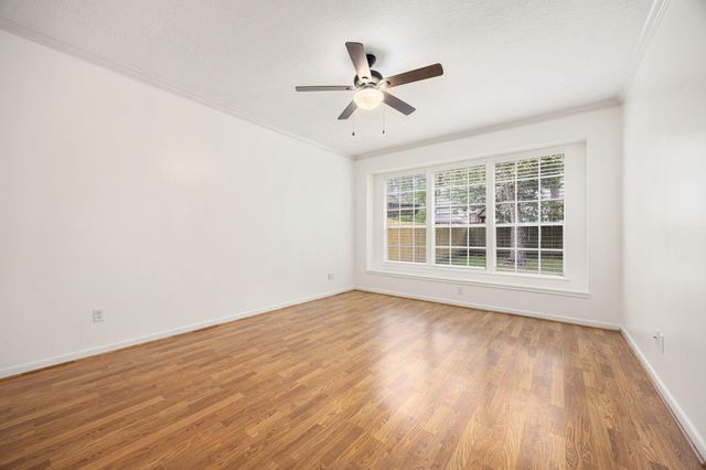 3614 Valley Chase Drive, Kingwood, TX 77345