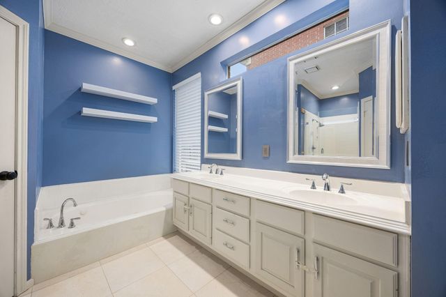 3614 Valley Chase Drive, Kingwood, TX 77345