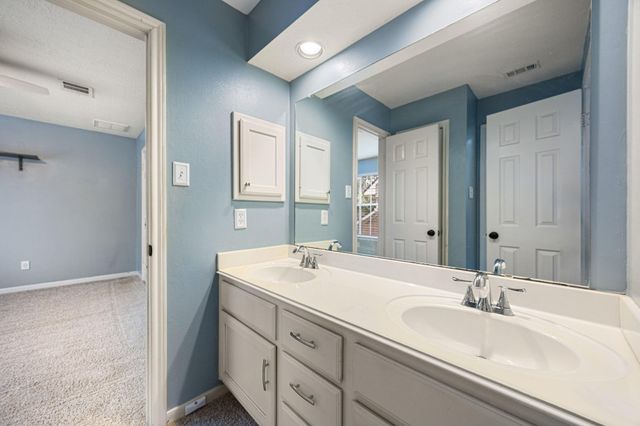 3614 Valley Chase Drive, Kingwood, TX 77345