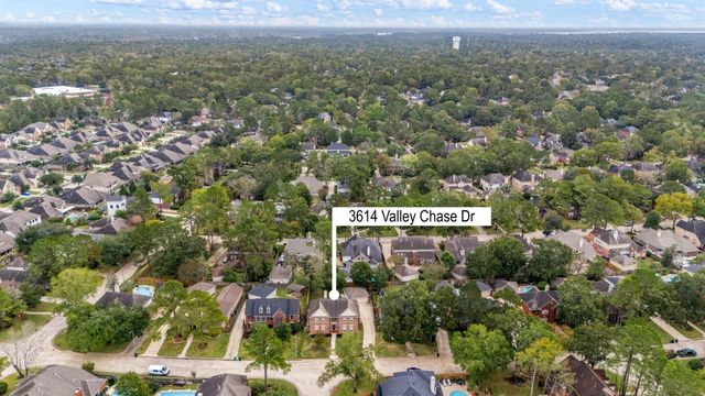 3614 Valley Chase Drive, Kingwood, TX 77345