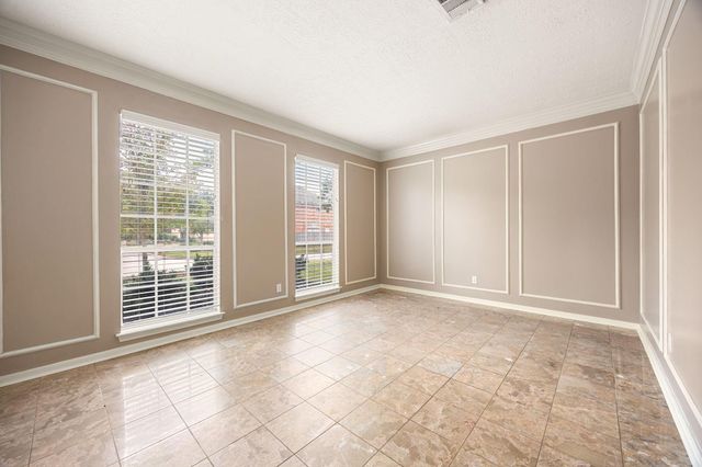 3614 Valley Chase Drive, Kingwood, TX 77345