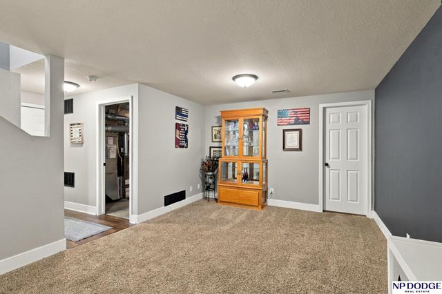 7972 N 155th Street, Bennington, NE 68007