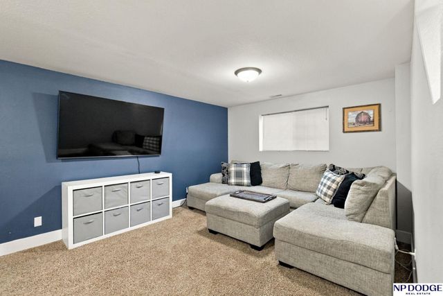 7972 N 155th Street, Bennington, NE 68007
