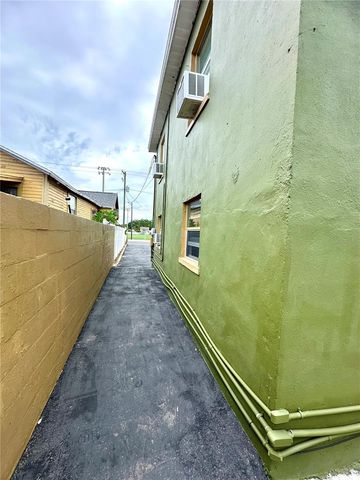 2907 N 15TH STREET D, Tampa, FL 33605