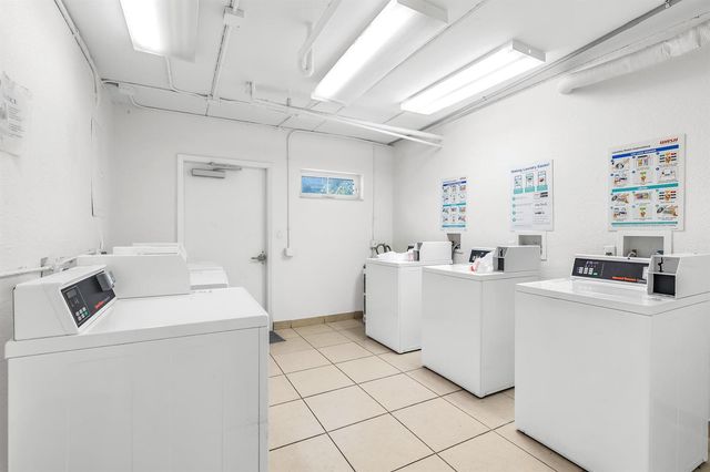924 SE 2nd Street 32, Fort Lauderdale, FL 33301