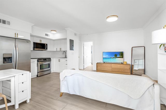924 SE 2nd Street 32, Fort Lauderdale, FL 33301