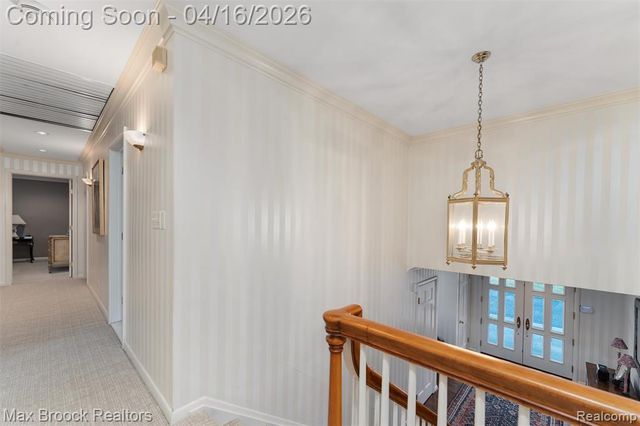 919 W Glengarry Circle, Bloomfield Hills, MI 48301