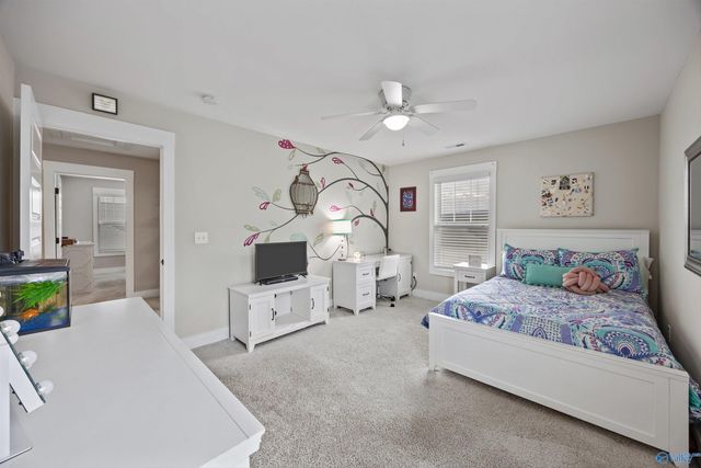 1212 Smooth Stone Trail, Huntsville, AL 35806