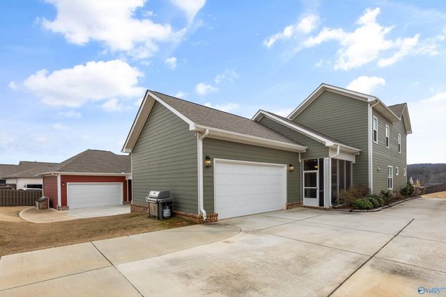 1212 Smooth Stone Trail, Huntsville, AL 35806