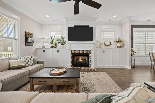 1212 Smooth Stone Trail, Huntsville, AL 35806