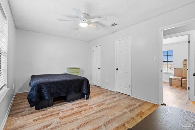 10663 Silver Creek Dr, Pensacola, FL 32506