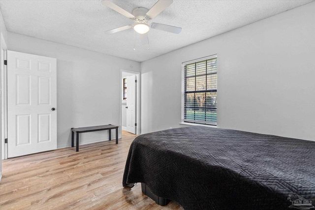 10663 Silver Creek Dr, Pensacola, FL 32506