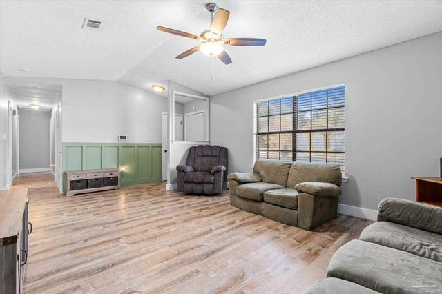 10663 Silver Creek Dr, Pensacola, FL 32506