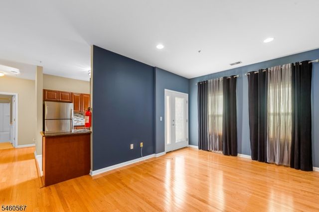 1008 Brittany 1008, Wayne Twp., NJ 07470