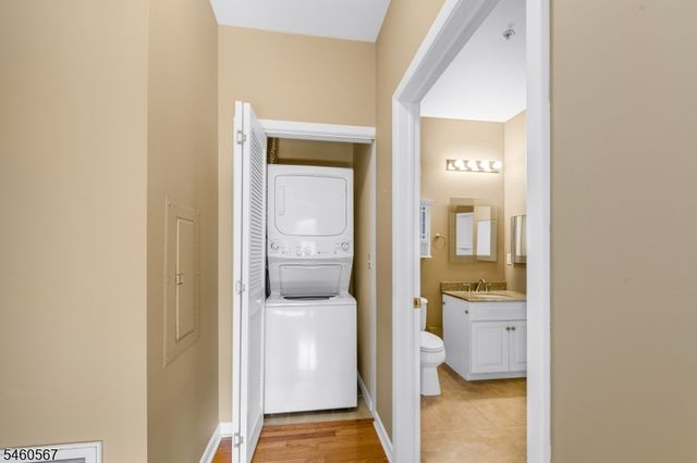 1008 Brittany 1008, Wayne Twp., NJ 07470