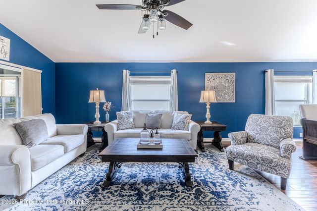 18735 Rolling Hills Loop, Hudson, FL 34667