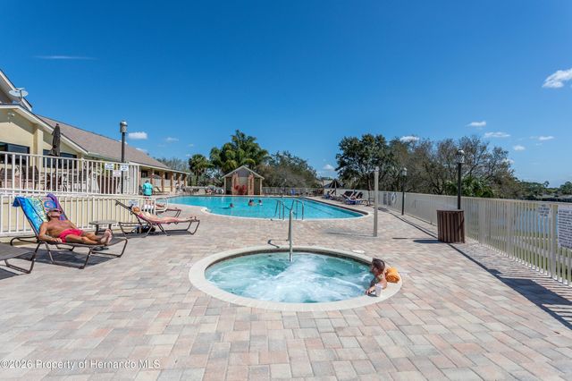 18735 Rolling Hills Loop, Hudson, FL 34667