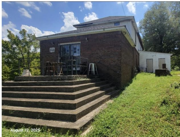 1025 WICHITA AVE, Memphis, TN 38106