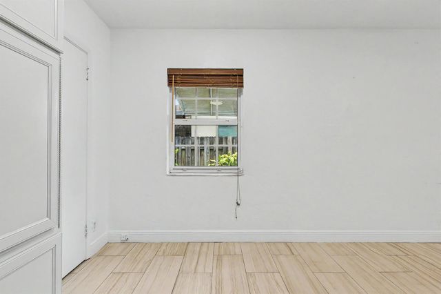 604 NE 14th Place, Fort Lauderdale, FL 33304
