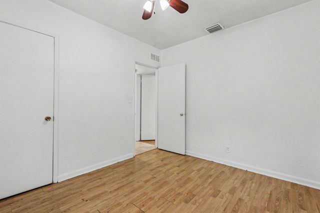 604 NE 14th Place, Fort Lauderdale, FL 33304