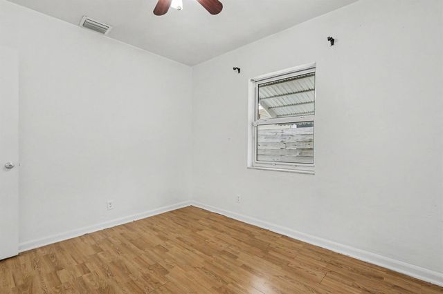 604 NE 14th Place, Fort Lauderdale, FL 33304