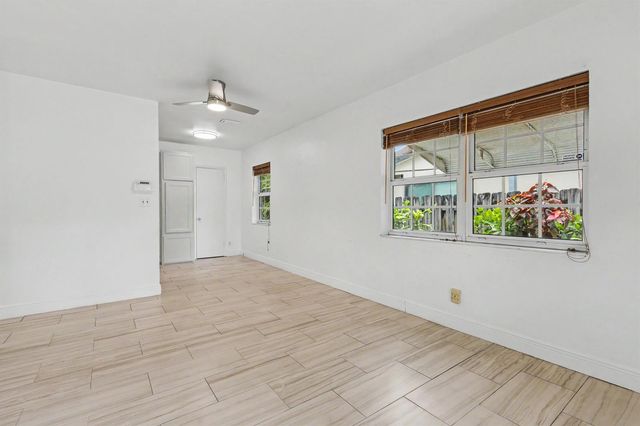 604 NE 14th Place, Fort Lauderdale, FL 33304