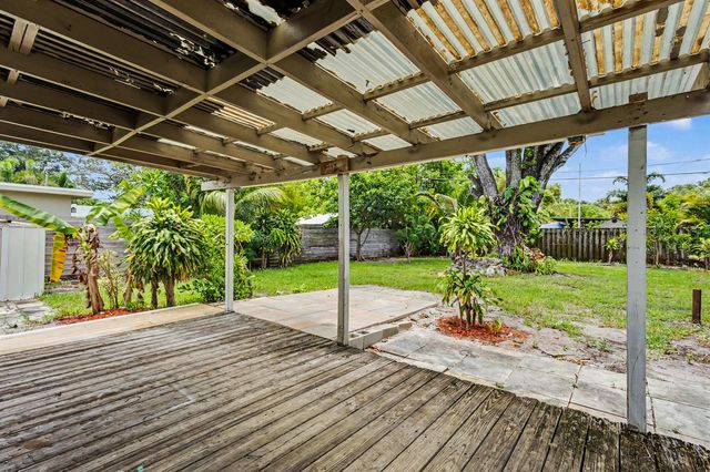 604 NE 14th Place, Fort Lauderdale, FL 33304