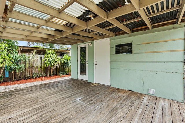 604 NE 14th Place, Fort Lauderdale, FL 33304