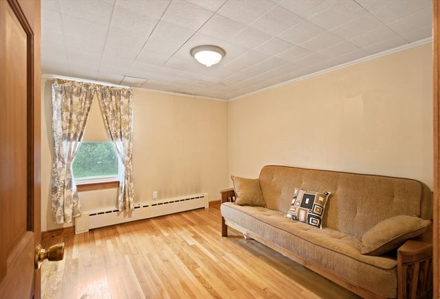 18 Gifford Rd, Westport, MA 02790