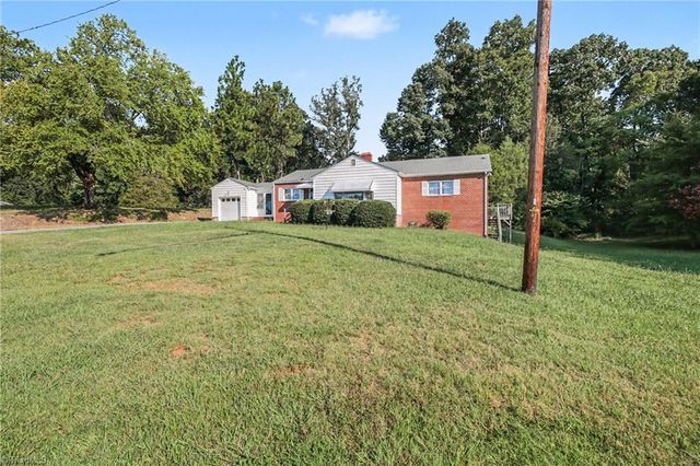 365 North Road, Thomasville, NC 27360