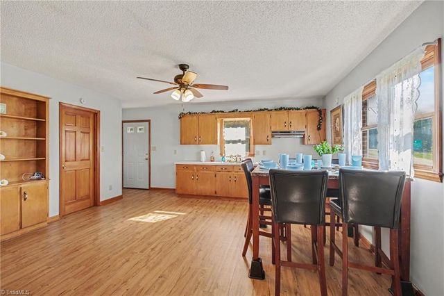 365 North Road, Thomasville, NC 27360