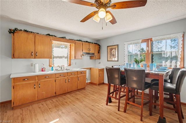 365 North Road, Thomasville, NC 27360