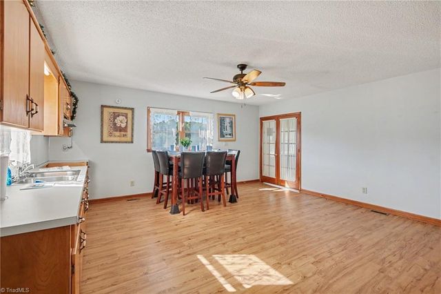 365 North Road, Thomasville, NC 27360