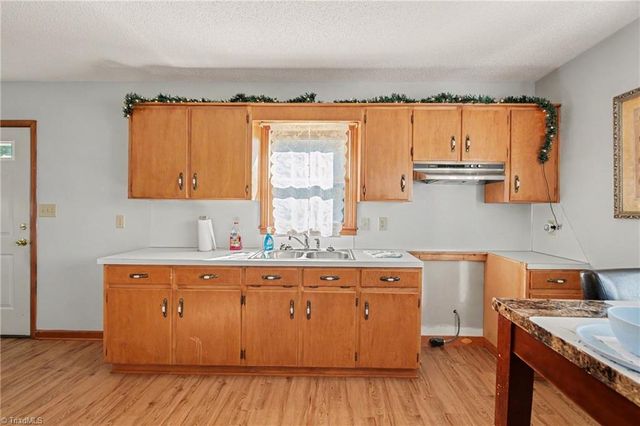 365 North Road, Thomasville, NC 27360