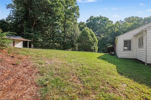 365 North Road, Thomasville, NC 27360