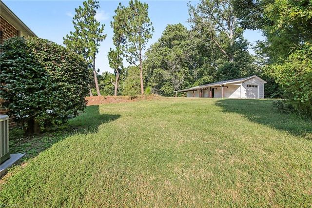 365 North Road, Thomasville, NC 27360