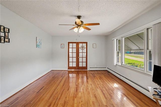 365 North Road, Thomasville, NC 27360