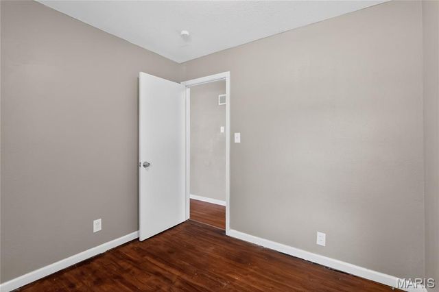 1927 Hudson Road, St Louis, MO 63136
