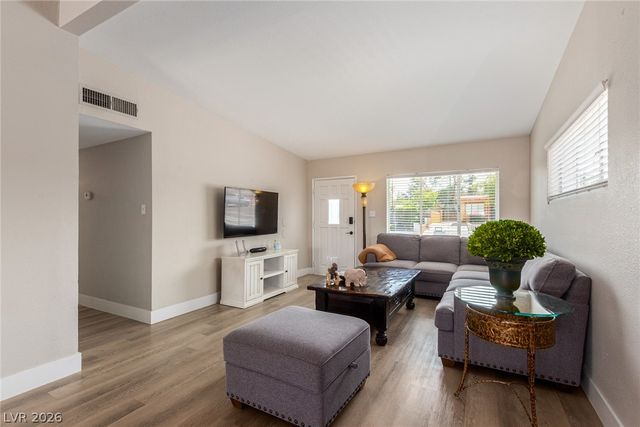 1028 Nassau Drive, Las Vegas, NV 89108